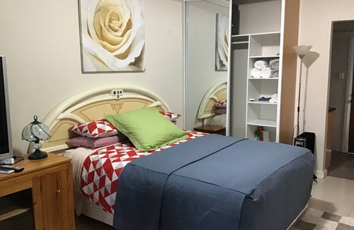 St Marys Cama Y Desayuno | Studio apartment in the heart of St Marys