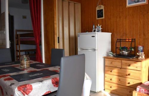 Font-Romeu-Odeillo-Via Apartamento | Studio Cabine Centre-Ville avec Box Voiture et WiFi - FR-1-580-86