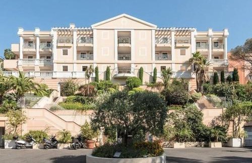 La Croix des Gardes Apartamento | Studio cabine avec vue mer, piscine et parking à Cannes la Bocca - FR-1-609-93