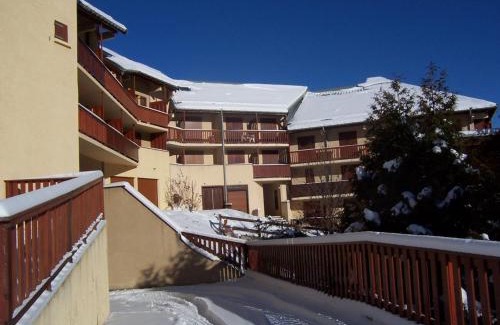 Valloire Apartamento | Studio cabine cosy pour 3 pers, proche télésiège, balcon, parking, ski et golf à Valloire - FR-1-263-127