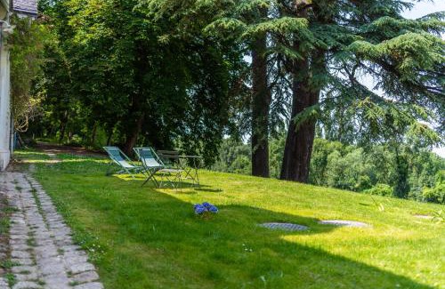 Gennes-Val-de-Loire Apartamento | Studio Dépendance du Château - Kitchenette