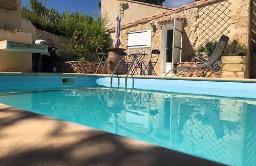 Ensues-la-Redonne Apartamento | Studio Ensuès la Redonne à 1200 mètres de la mer