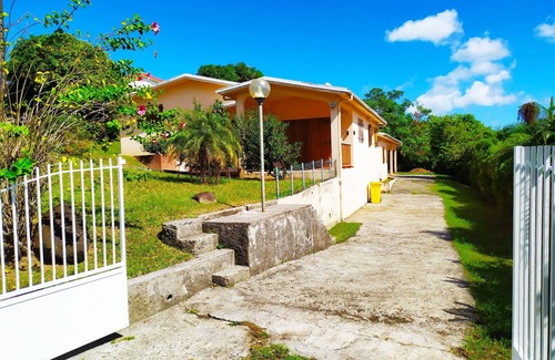 Ducos Apartamento | Studio Goyave