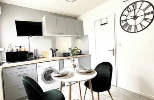 Romans-sur-Isere Apartamento | Studio Lumière du Centre - Parking - Romans