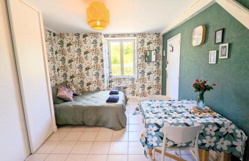 Saint-Germain-les-Belles Apartamento | Studio Silhem