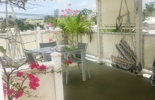 Parque Apartamento | Studio @ White House By The Beach, con mucha luz solar y aire fresco.