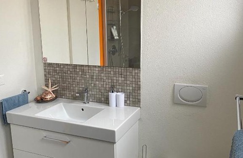 Zimmerwald Apartamento | Studio with private garden & free parking