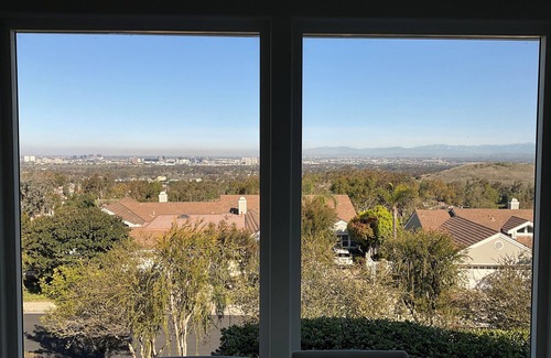 Turtle Rock Casa | Stunning 3-bedroom house in delightful Irvine w panoramic views & modern decor.