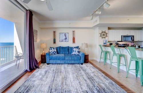 Panama City Beach Apartamento | Stunning Beach front condo