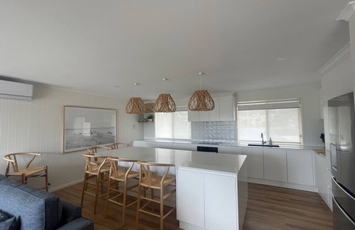 Tathra Casa | Stunning Coastal Retreat - Walking distance to Beach and Cafes.
