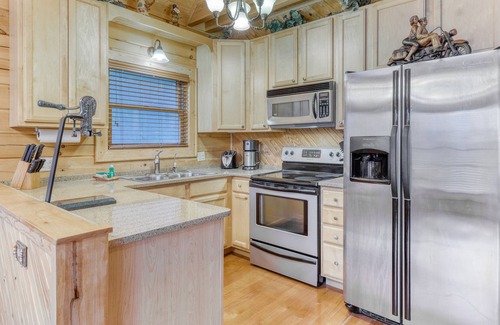 Otto Cabina | Impresionante cabaña con hermosas vistas, cubierta envolvente y parrilla privada