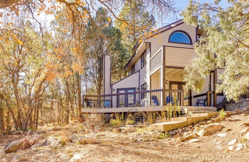 Durango - Purgatory Apartamento | Stunning Durango Retreat w/ Decks & Fireplace!