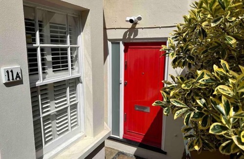 Camden Town with Primrose Hill Apartamento | Stunning Garden Flat in the Heart of London, moments from Primrose Hill & Camden