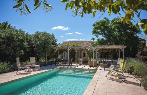 Neffies Apartamento | Stunning Gite with Private Pool and Large Garden