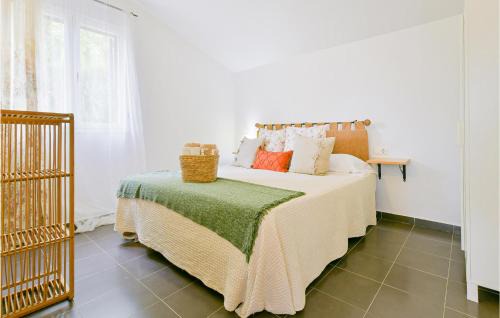 El Coronil Casa | Stunning Home In El Coronil With Wifi