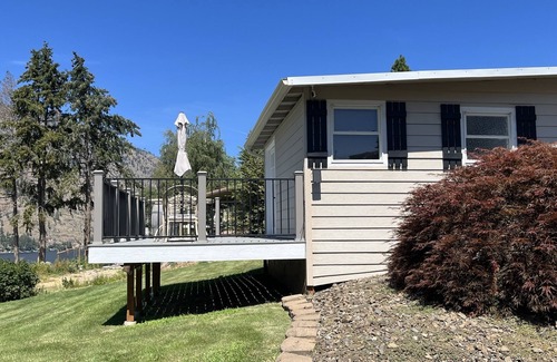 Manson Casa | Stunning lake and mountain view home