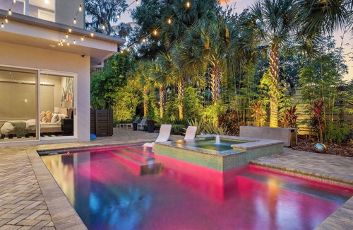 Baldwin Park Villa | Stunning Luxury Home in Artsy Winter Park featuring Nintendo-Themed Game Room!