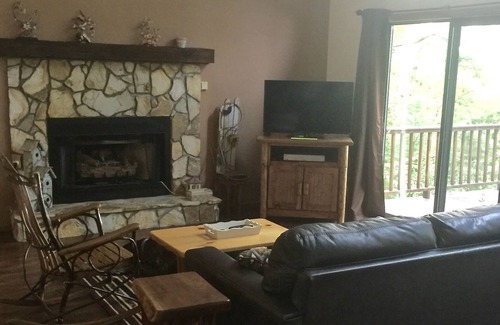 Murphy Chalet De Esquí | Vistas a la montaña impresionantes! Y mucho que hacer! Familia y mascotas.