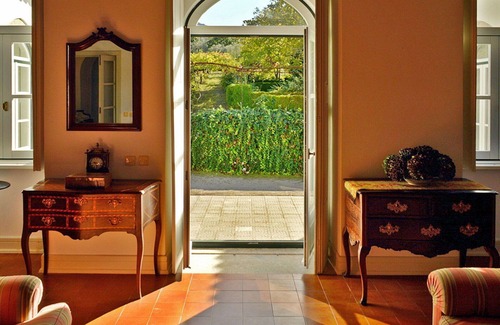 Gondufe Villa | Maravillosa casa de vacaciones privada para 10 personas con piscina, WIFI, TV y terraza