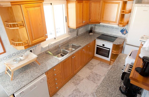 Rafol de Almunia Villa | Casa de vacaciones privada con piscina privada, WIFI, A/C, TV, patio, vista panorámica