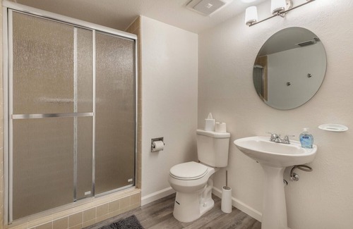 Auburn Casa | Stunning remodeled home with pool, bonus room in a great location!