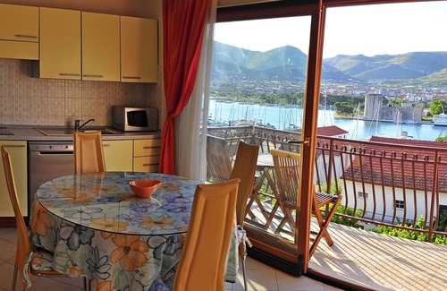 Trogir Apartamento | Stunning View Suite With Balcony