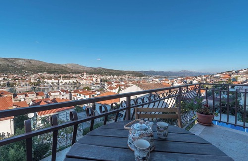 Trogir Apartamento | Stunning View Suite With Balcony