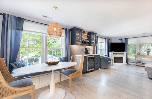 Kent Narrows Casa | Stunning views and Sunsets from this waterfront property -Kent Island area