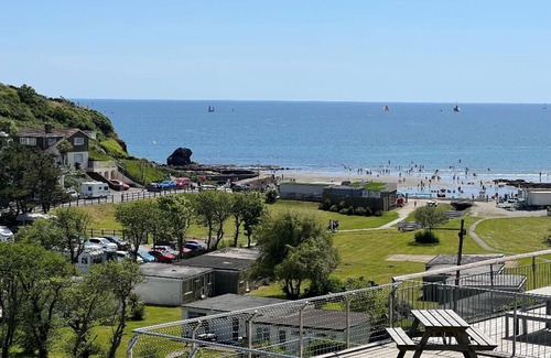 Looe Villa | Stunning Views from this lovely holiday home