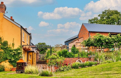Monmouth Casa | Maravillosa casa de vacaciones con WIFI, bañera de hidromasaje, terraza y mascotas permitida