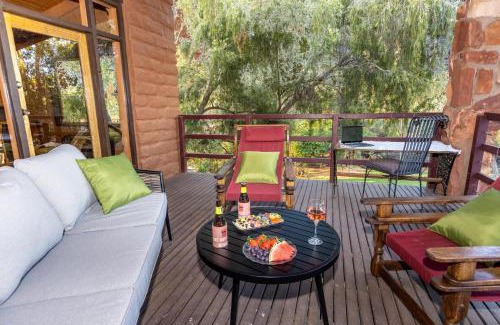 Connellan Casa | Sturt Desert Pea House