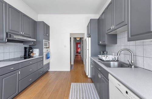 Cathedral Hill Condominio | Stylish 3-BR Condo near Japantown + Garage Parking