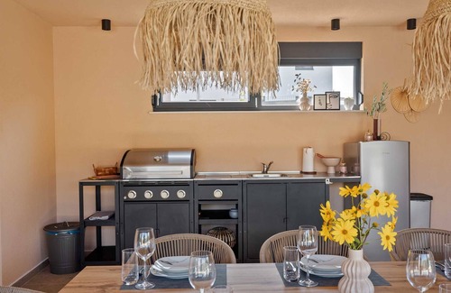 Tar-Vabriga Villa | Stylish 4 BD villa with pool