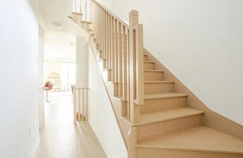 Innisfil Casa | Stylish 4br Fast Wifi Sleeps 10