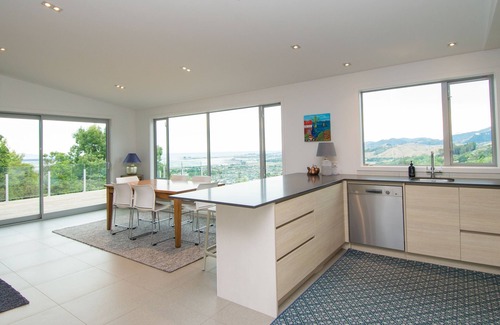 Richmond Casa | VISTAS CAPTIVADORAS enclavadas en las colinas de Richmond - Casa de vacaciones de 5 dormitorios