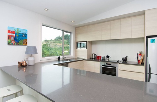 Richmond Casa | VISTAS CAPTIVADORAS enclavadas en las colinas de Richmond - Casa de vacaciones de 5 dormitorios