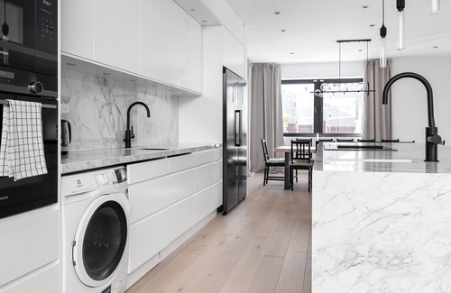 Kista Casa | Stylish and spacious family home