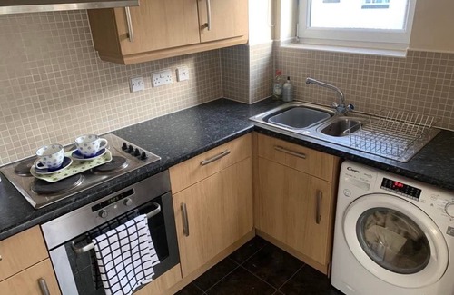 Griffydam Apartamento | Stylish Apartment sleeps 4/6 Wi-Fi Parking Pet Friendly near NEC and Warwick Uni