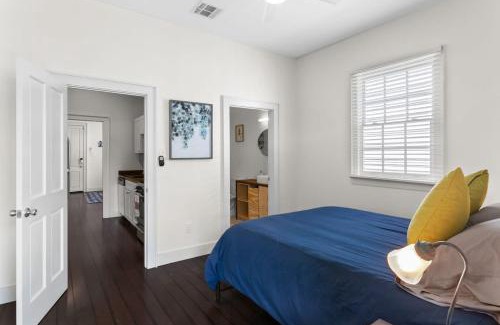 Seventh Ward Casa | Stylish Creole Cottage 1 BD Home Central Location