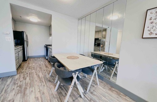 Downtown Hartford Condominio | Stylish Downtown Business| Hospital | WD | GYM