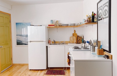 Sleepy Hollow Apartamento | Stylish Garage Apt. Self-Check in - Marin Hiking!