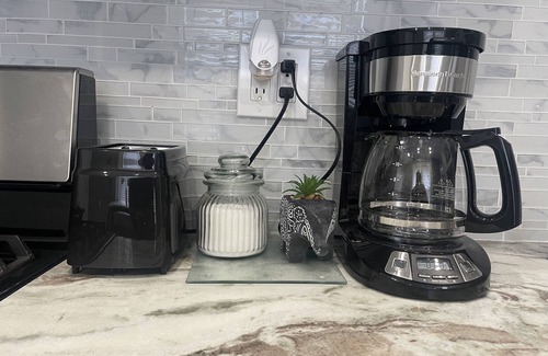 West Orange Apartamento | STYLISH HOME 20 MINS AMERICAN DREAM MALL NYC EWR