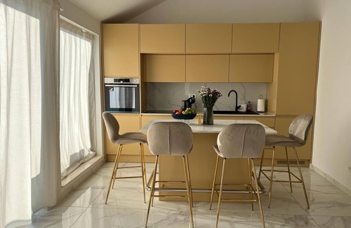 Sutivan Apartamento | Stylish new Apartment With Luxury Hotel Feels! Perfect for a Family Holiday