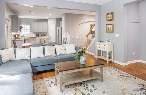 Tucker Casa | Stylish Sanctuary on Place Ct #41775