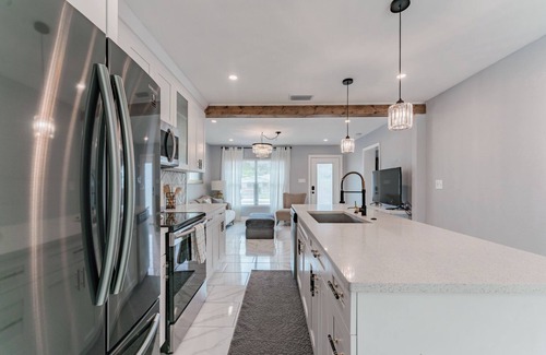 Old Seminole Heights Casa | Stylish Seminole Heights Oasis w/ Pool, AC & WiFi located in the heart of Tampa