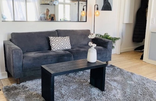 Charlottenlund Apartamento | Stylist apartment in exclusive area, 15 mins from central Copenhagen