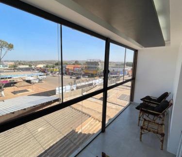 Centro Apartamento | Suíte Gold com varanda e Hidro 302