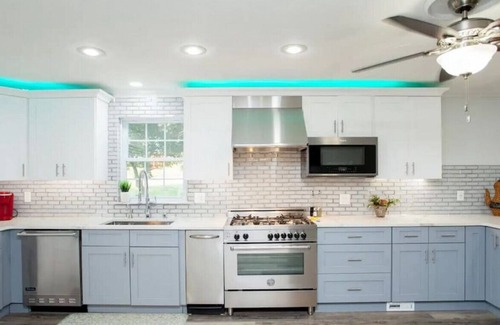 Morrisville Casa | Suburban Escape with Hot Tub!