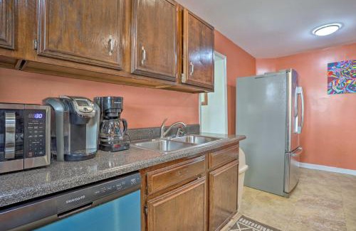 Lansdowne Casa | Suburban Home with Backyard Patio Less Than 7 Miles to Dtwn!