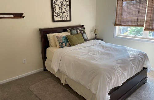 Riva Casa | Suburbana Garden - Guest Room